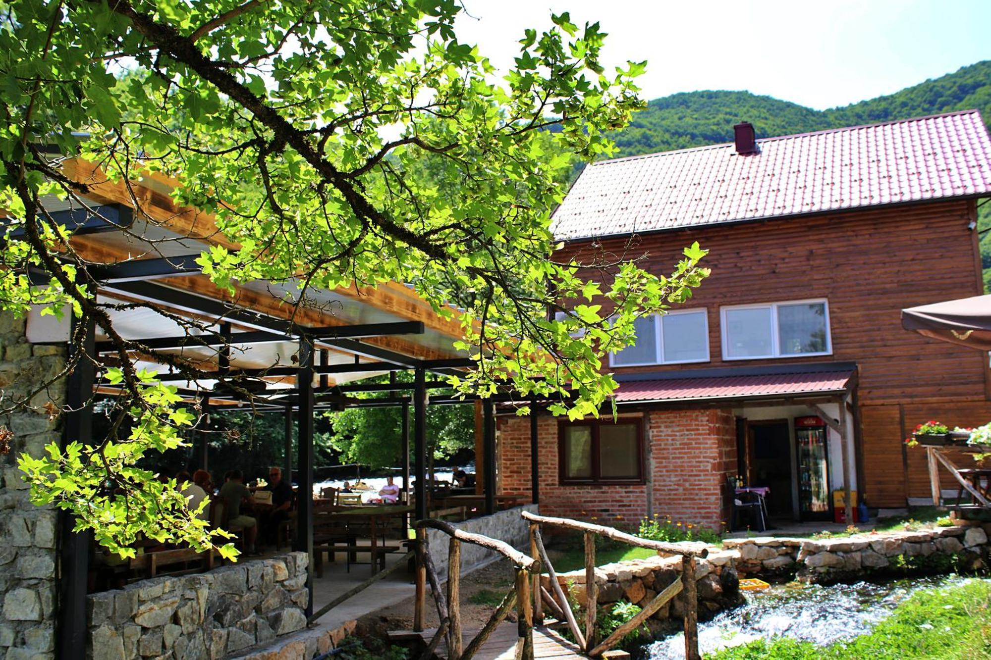 Stone Room-Kamena Soba Sipovo Exteriér fotografie